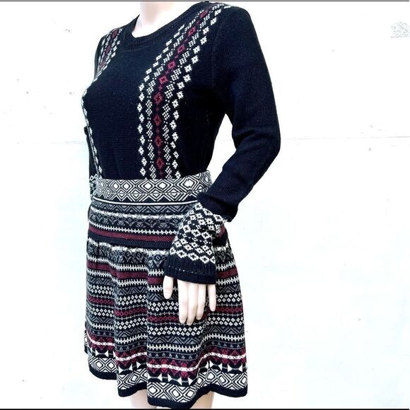 Vera Wang 2-Piece Sweater & Skirt Set S - Picture 2 of 10